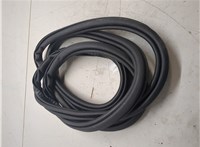 31425991 Уплотнитель Volvo XC40 20153397 #4