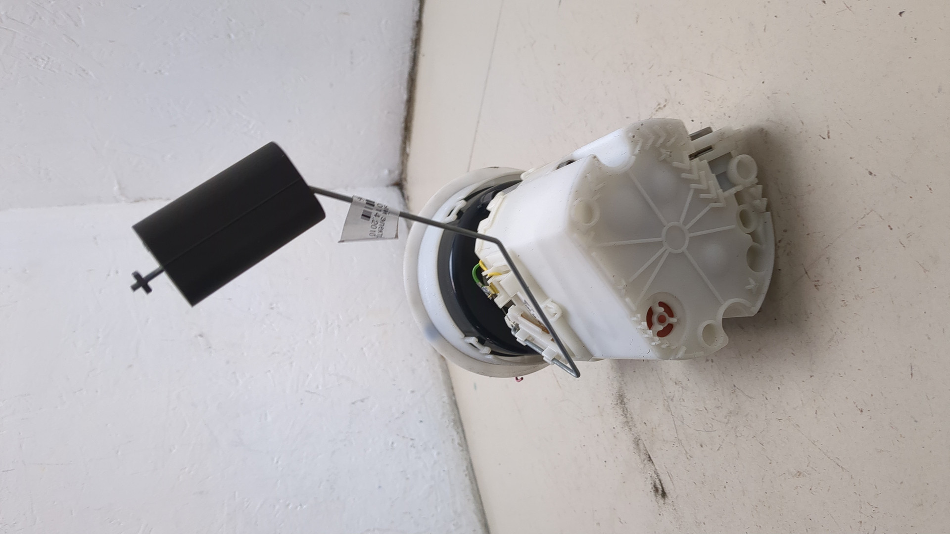 Насос топливный электрический