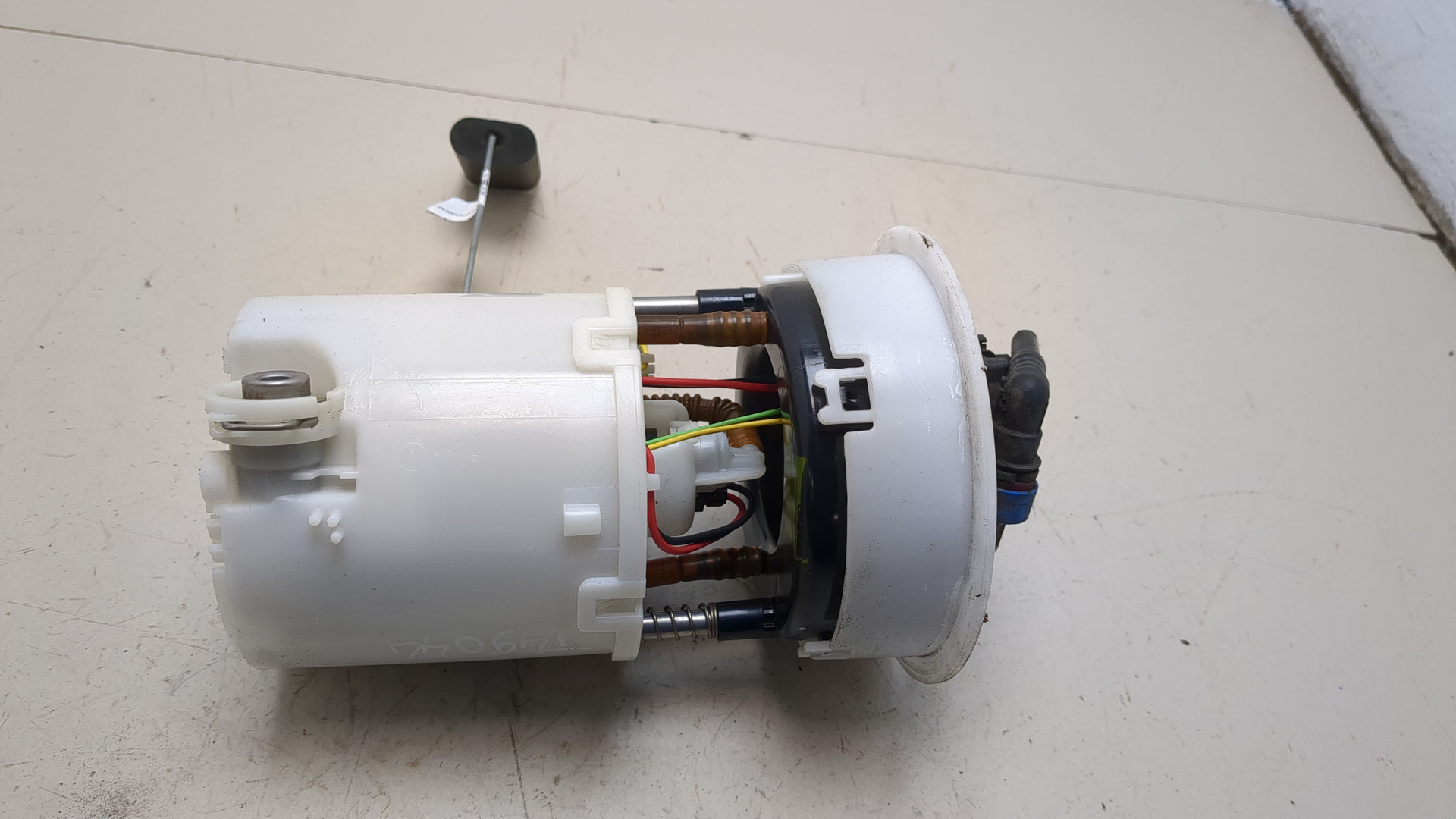 Насос топливный электрический