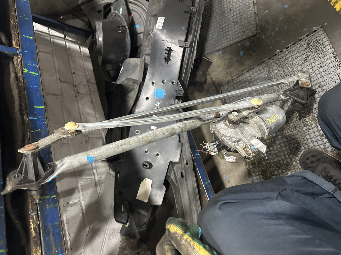 Трапеция стеклоочистителей