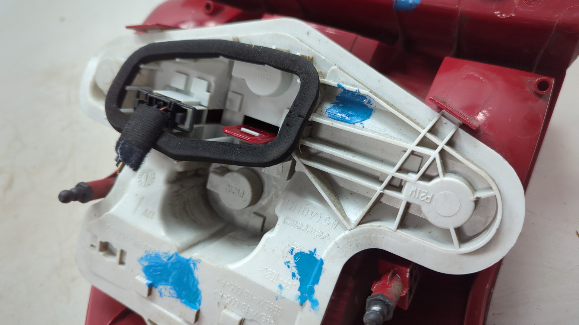 Фонарь задний левый