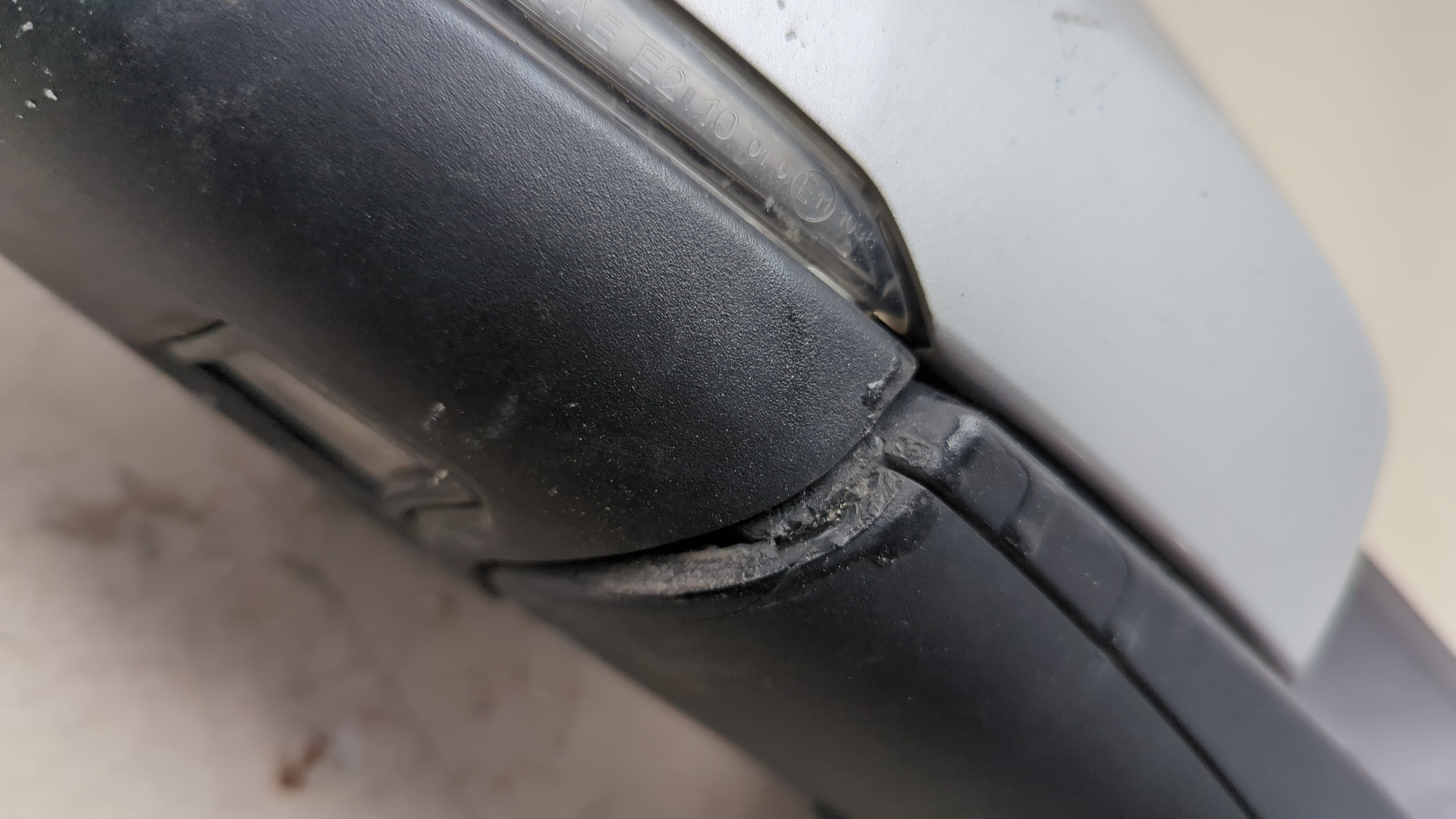 Зеркало правое электрическое