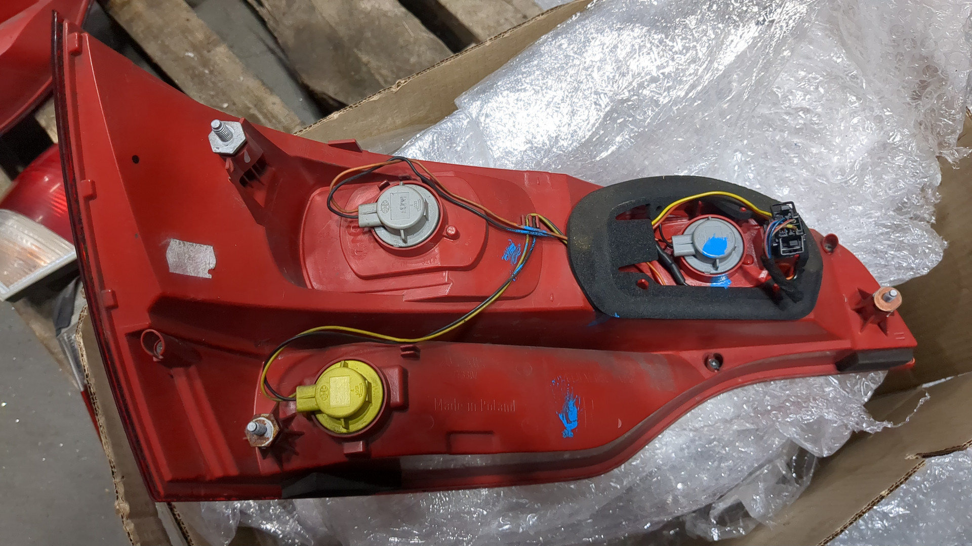 Фонарь задний правый