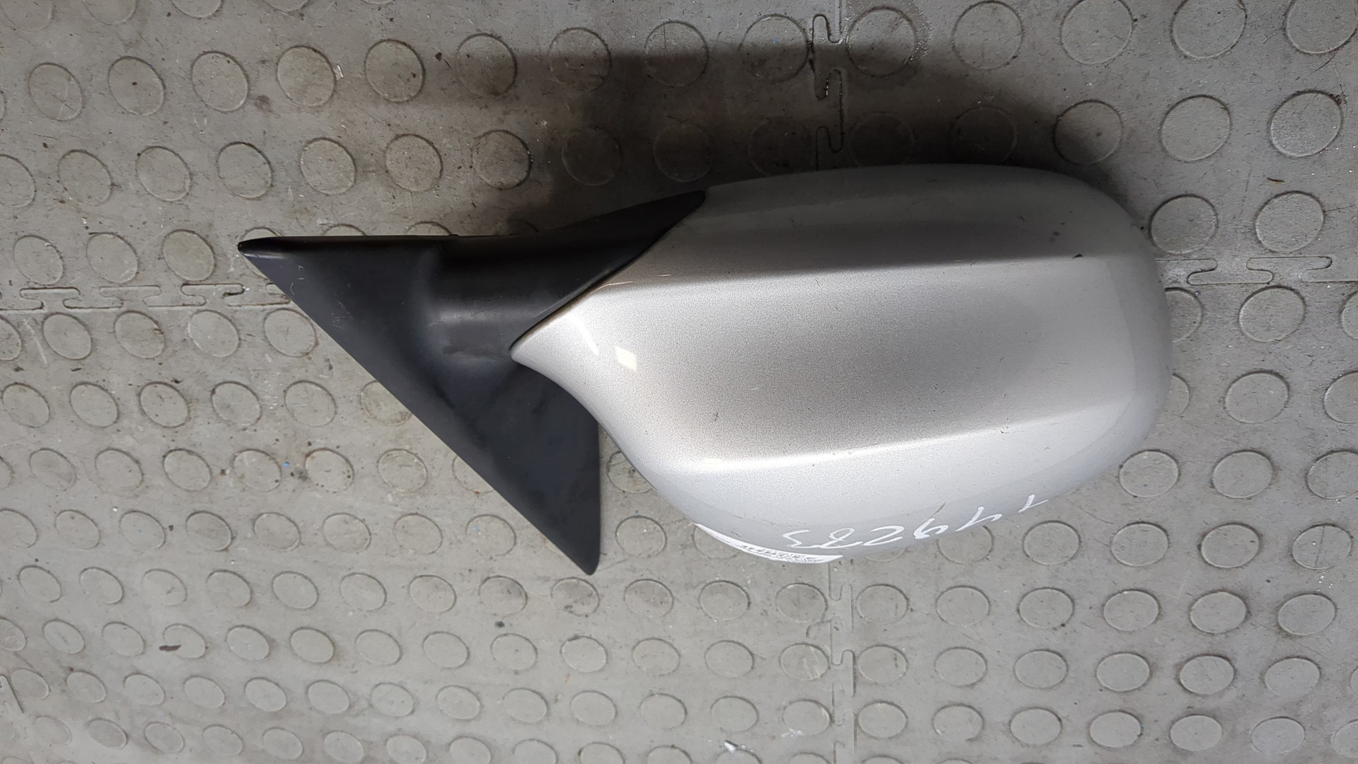 Зеркало правое электрическое