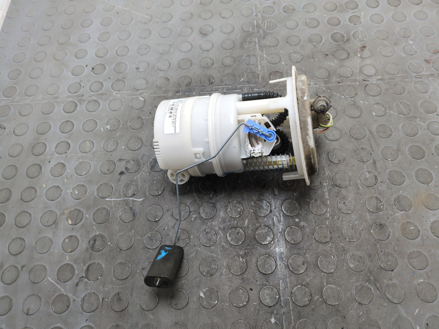 Насос топливный электрический