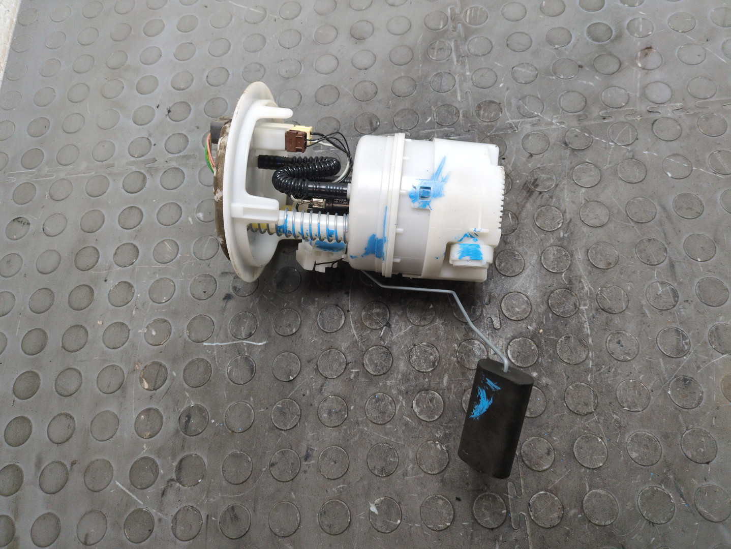 Насос топливный электрический