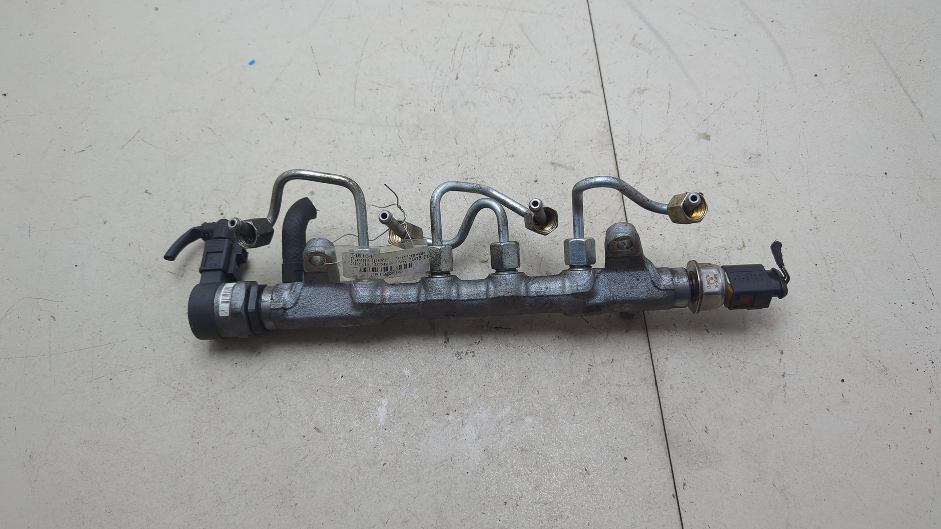 Рейка топливная (рампа)