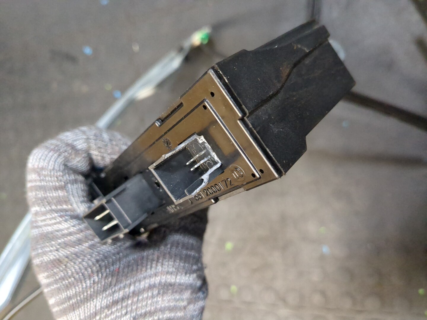 Стеклоподъемник электр. передний левый