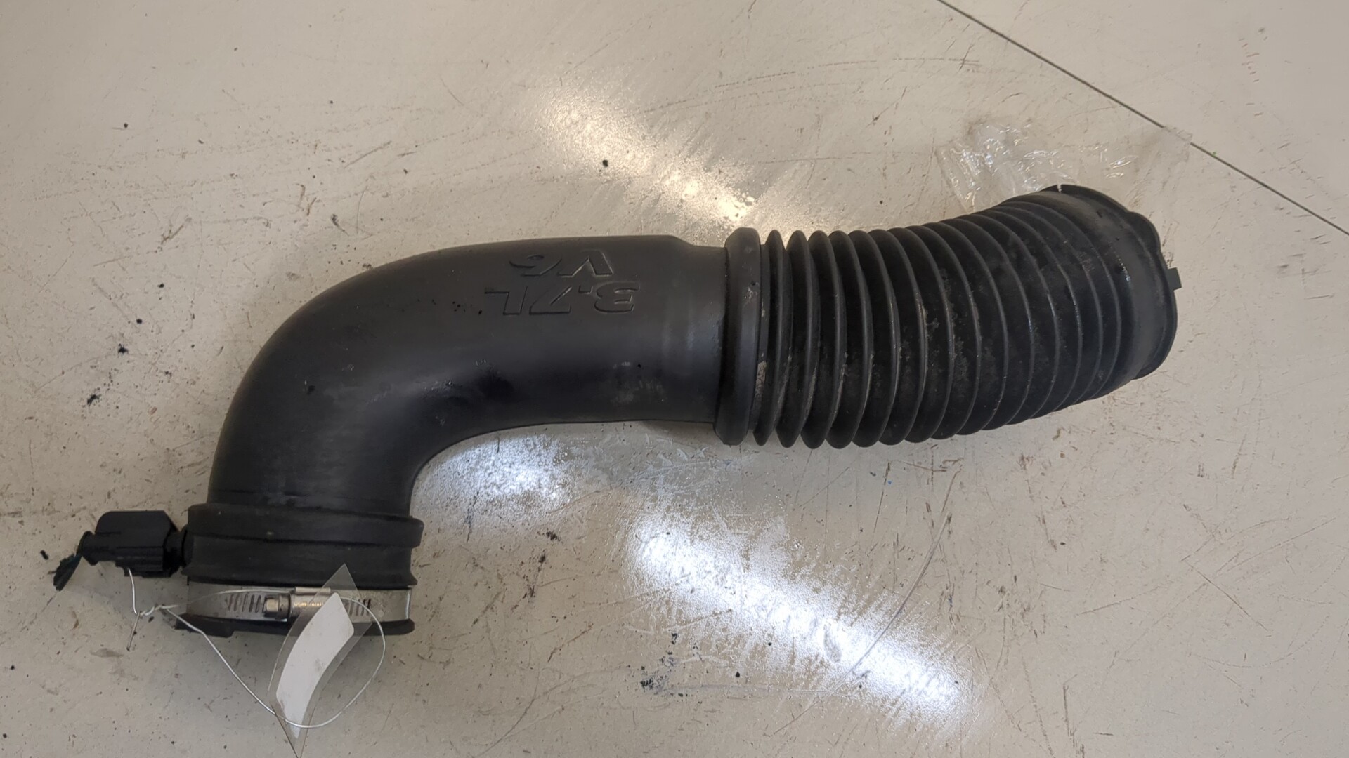 Патрубок воздушного фильтра