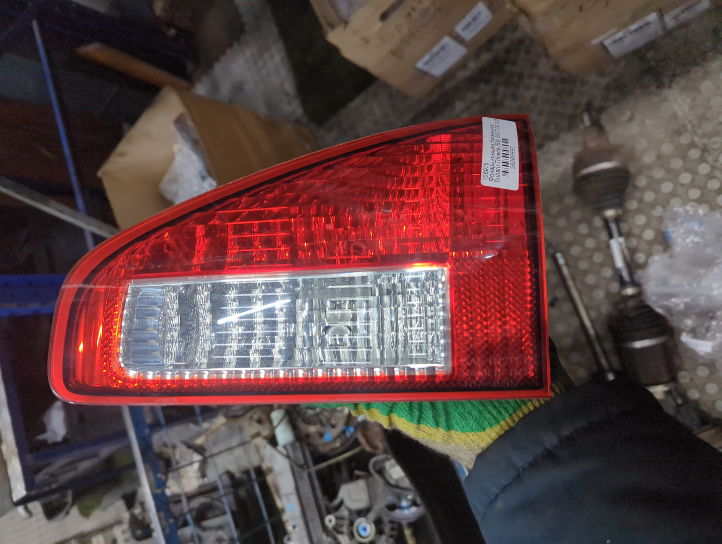 Фонарь задний внутренний правый