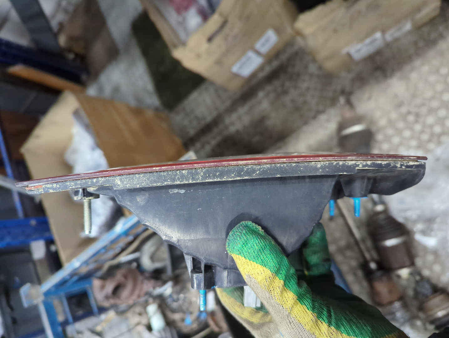 Фонарь задний внутренний правый