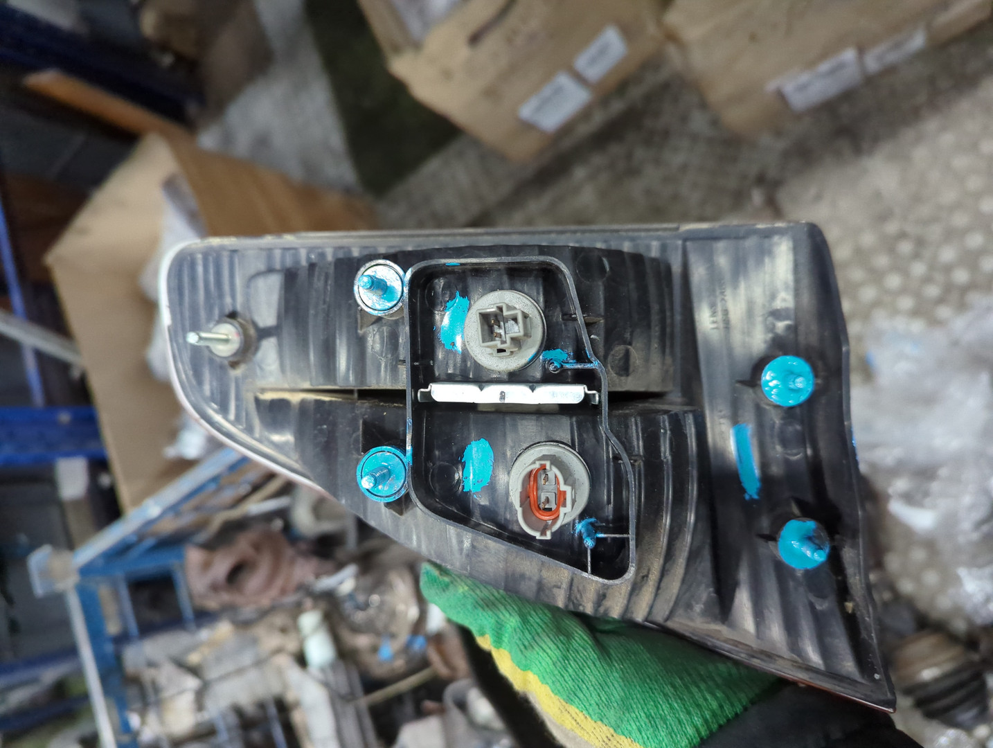 Фонарь задний внутренний правый