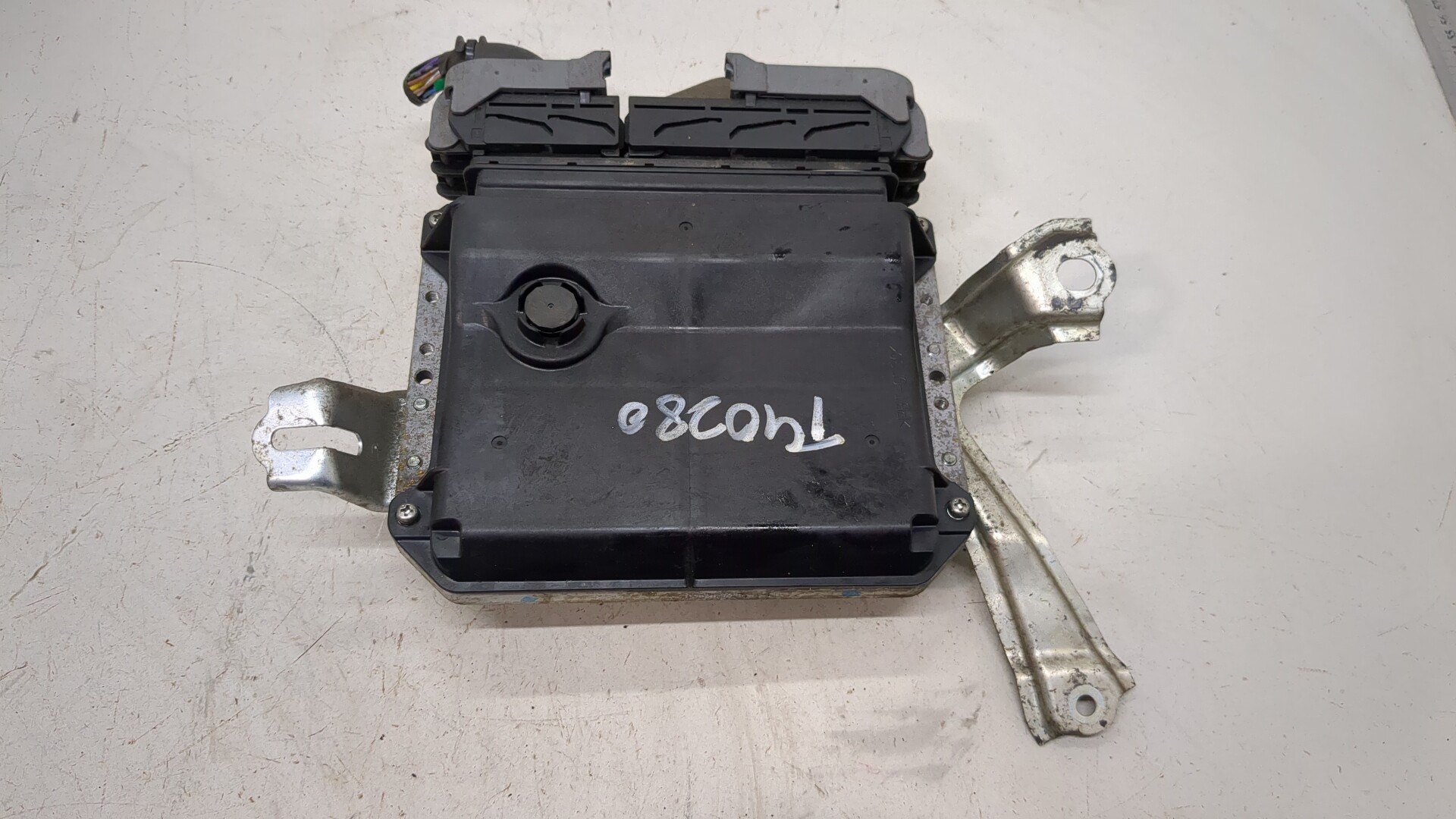 Блок управления двигателем