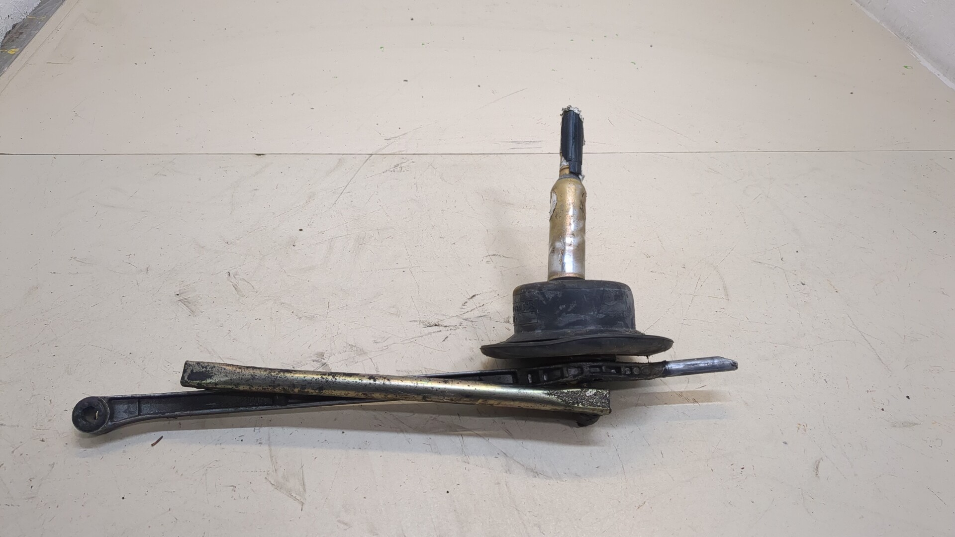 Кулиса МКПП / АКПП