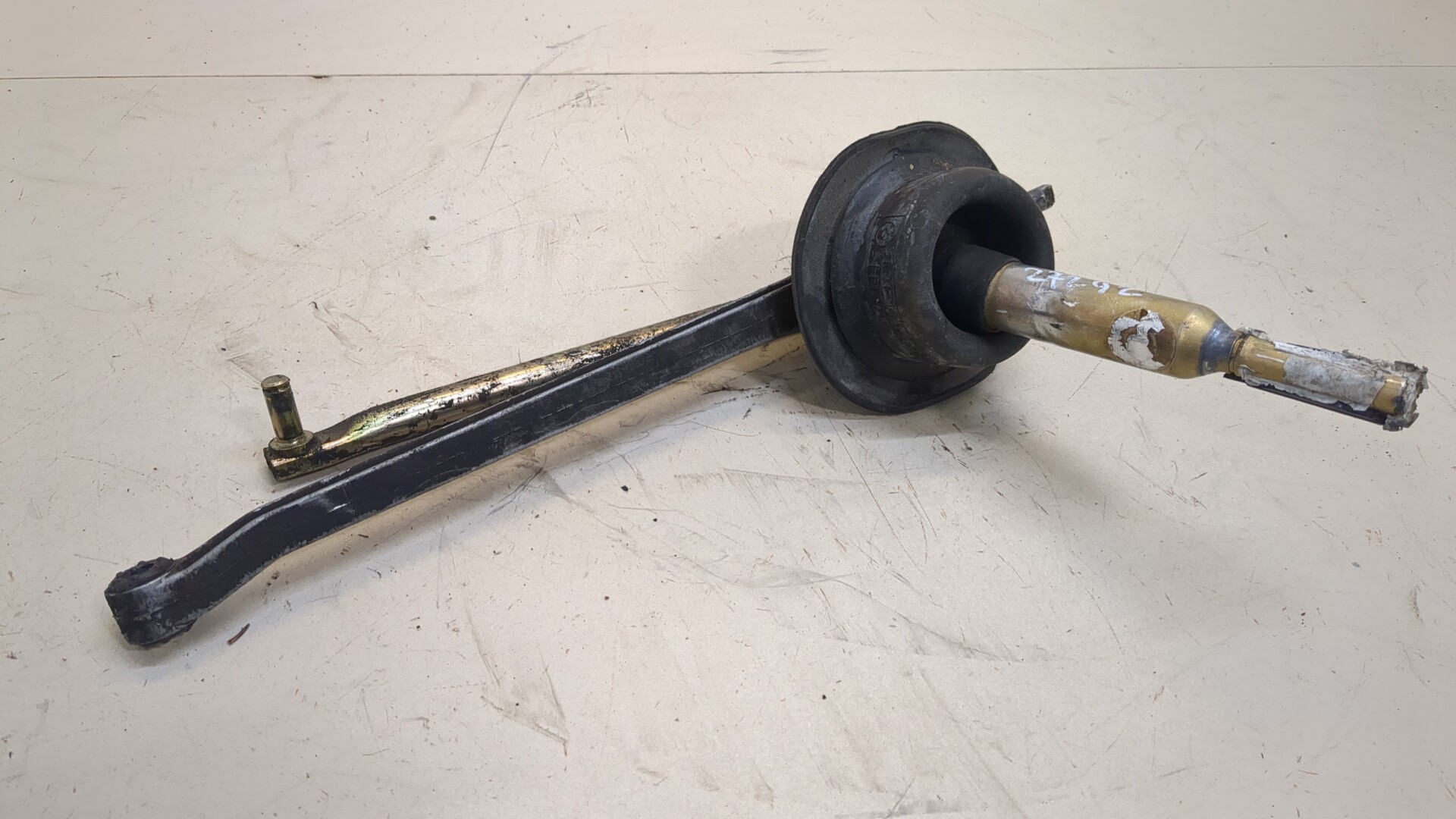 Кулиса МКПП / АКПП