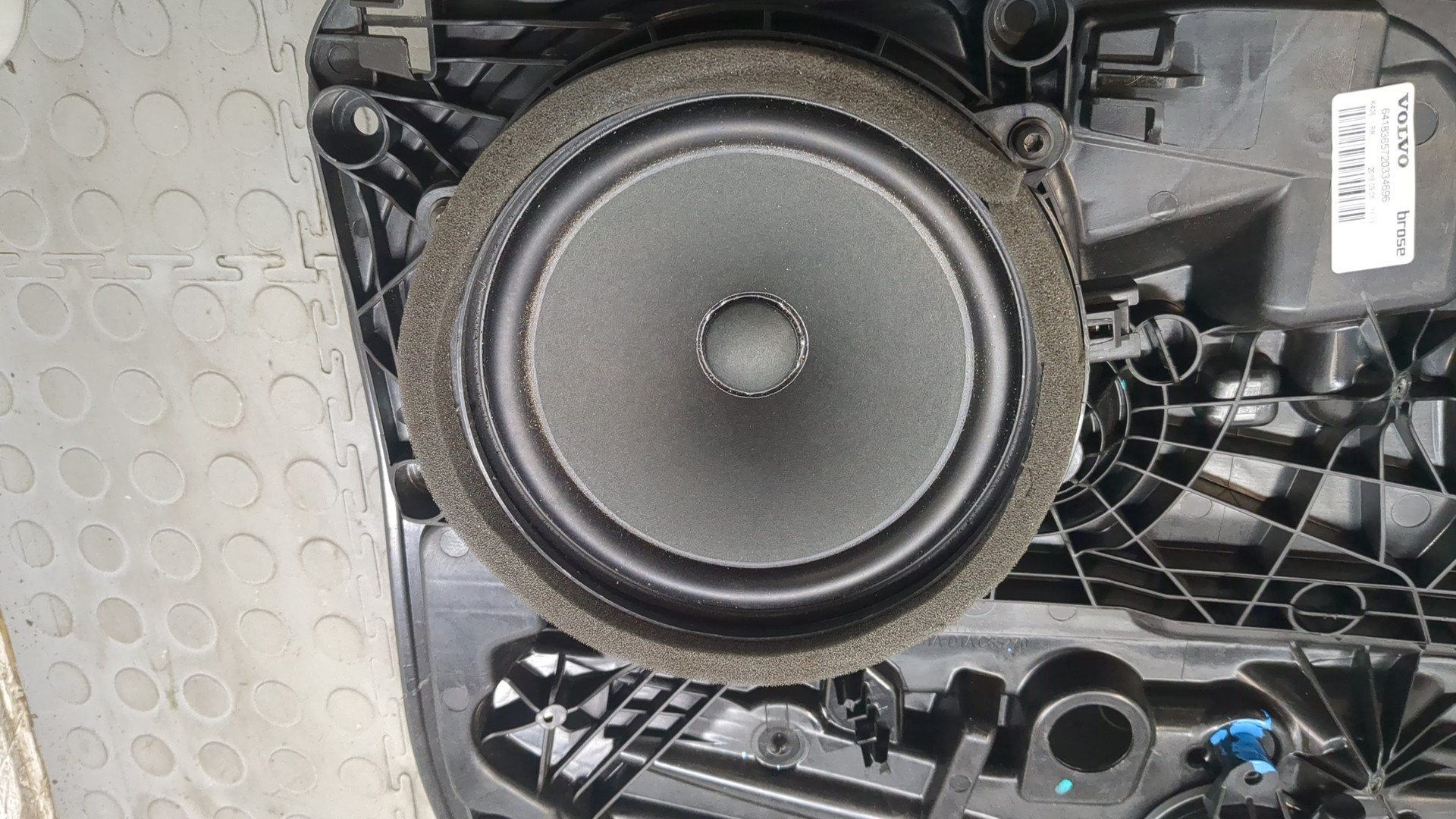 Стеклоподъемник электр. задний правый