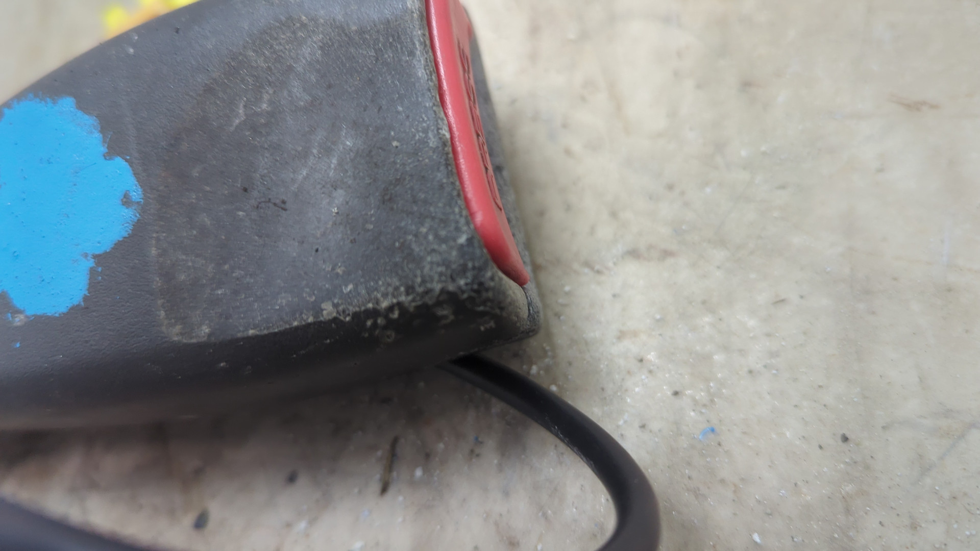 Ответная часть ремня безопасности