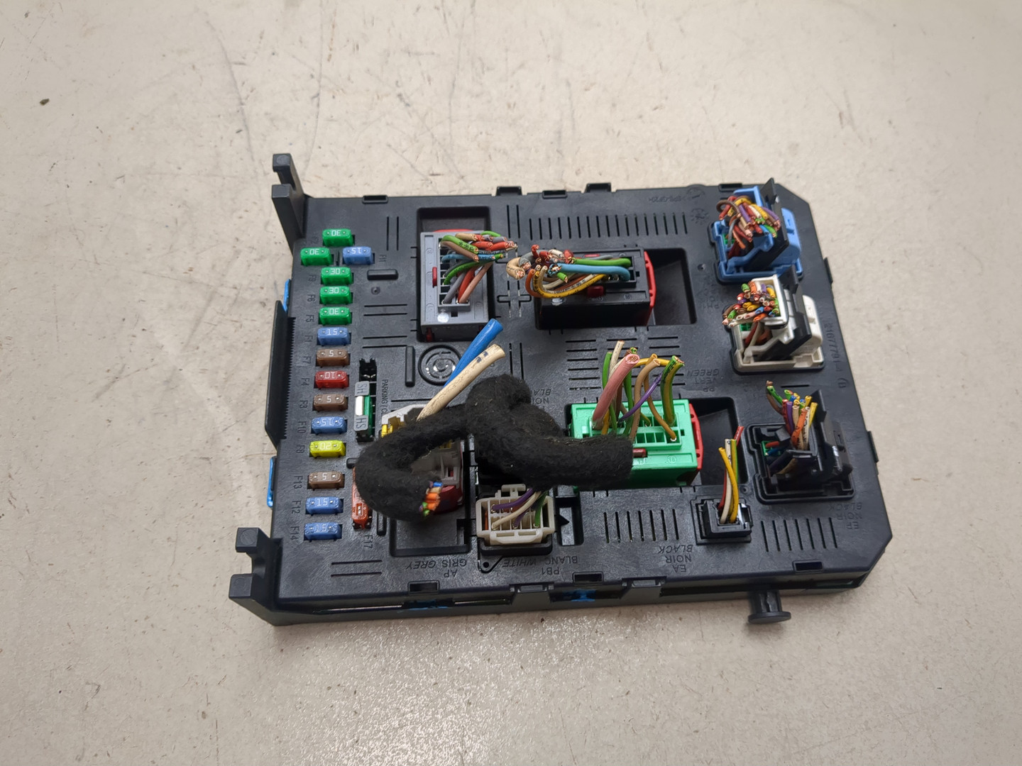 Блок предохранителей