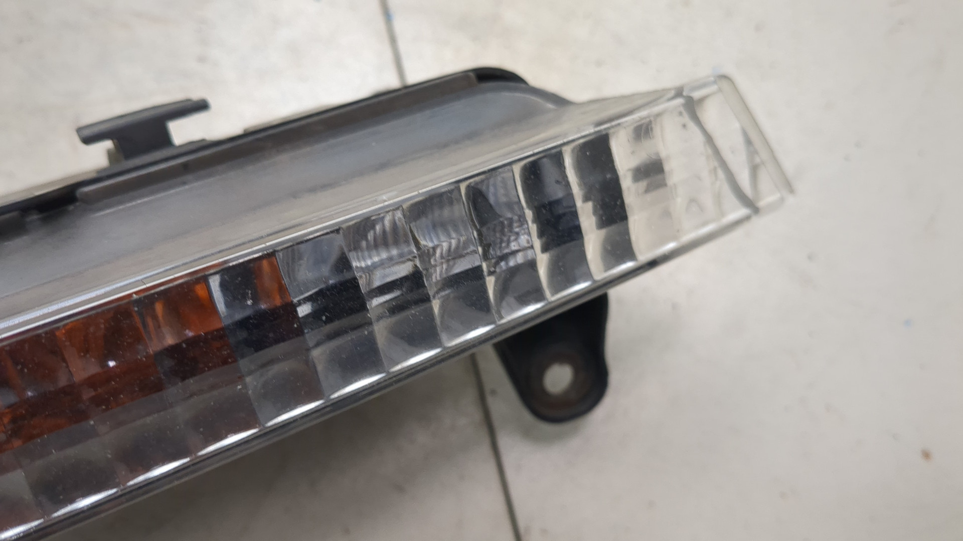 Фара дневного света правая (ходовые огни)