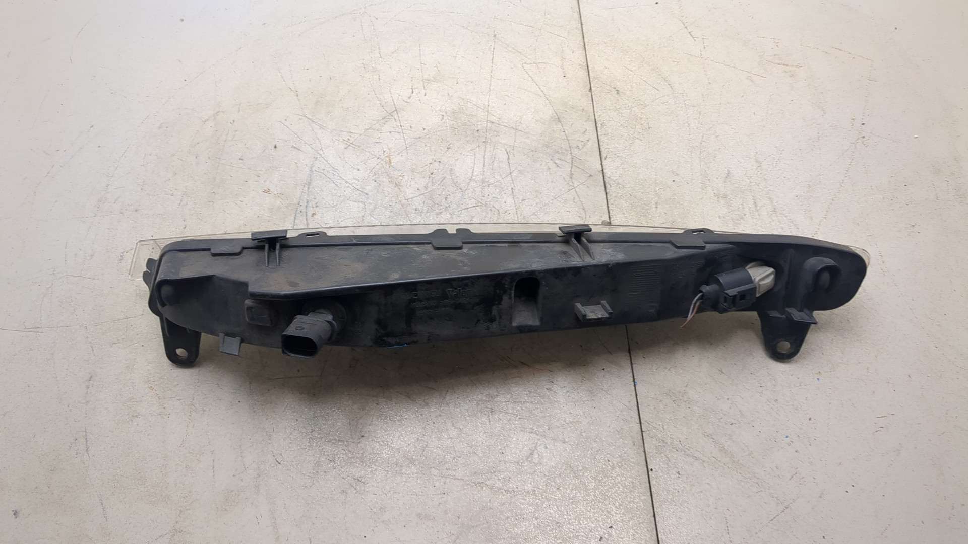 Фара дневного света правая (ходовые огни)