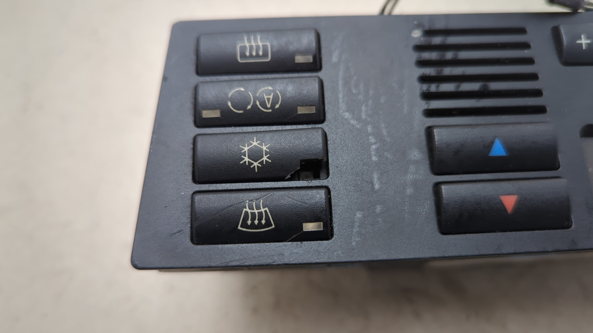 Переключатель отопителя