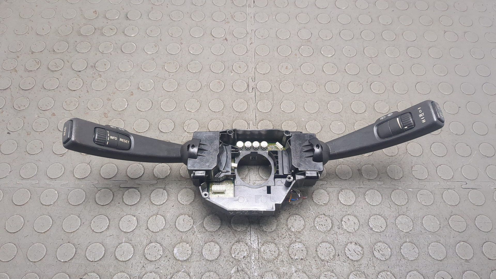 Переключатель подрулевой