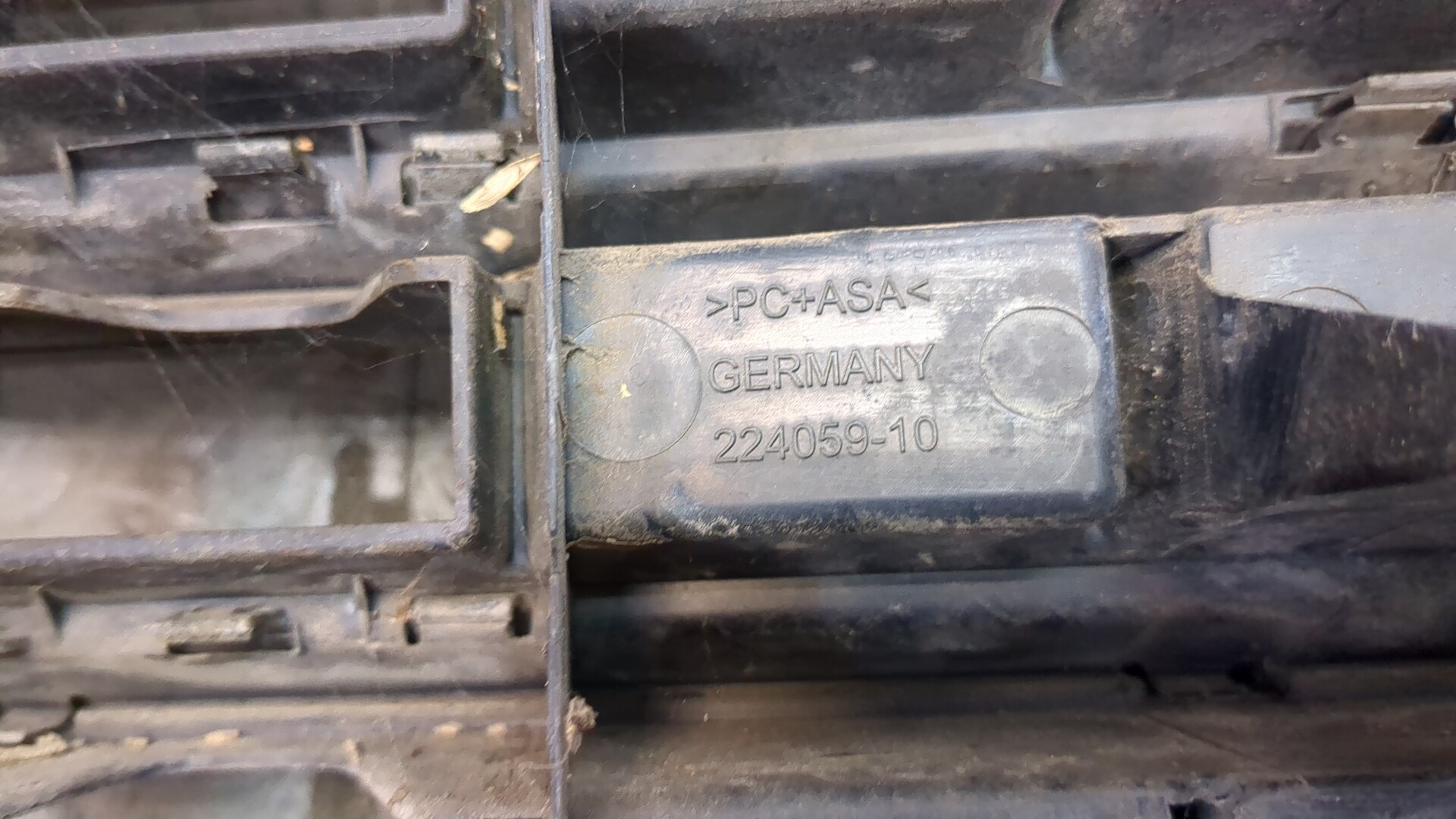 Решетка радиатора