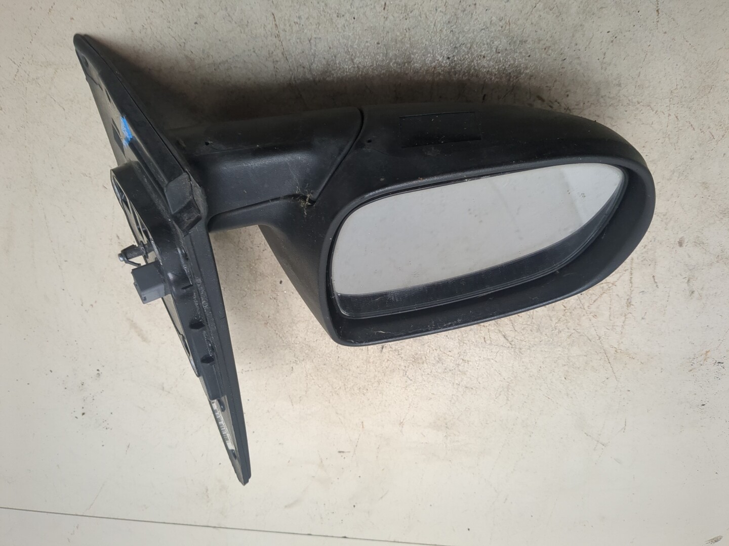 Зеркало левое электрическое