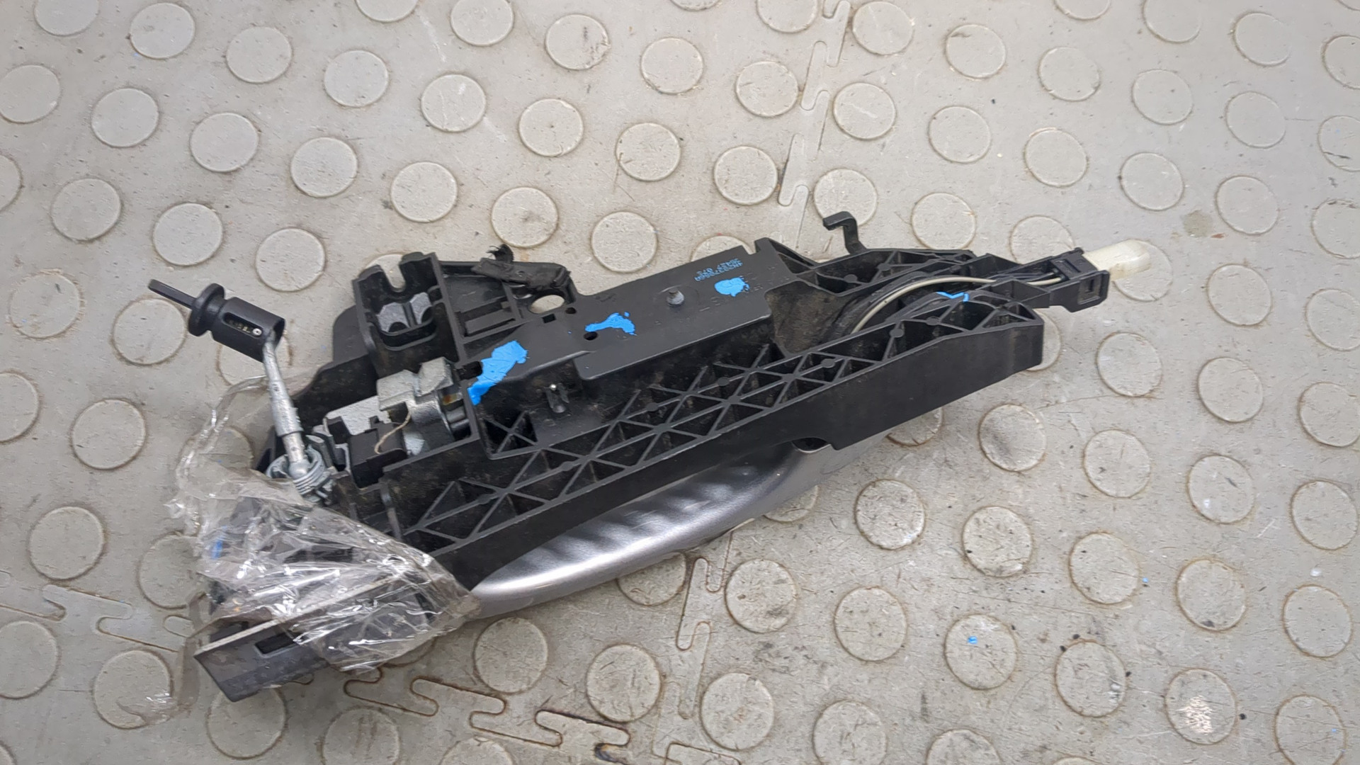 Ручка двери наружная