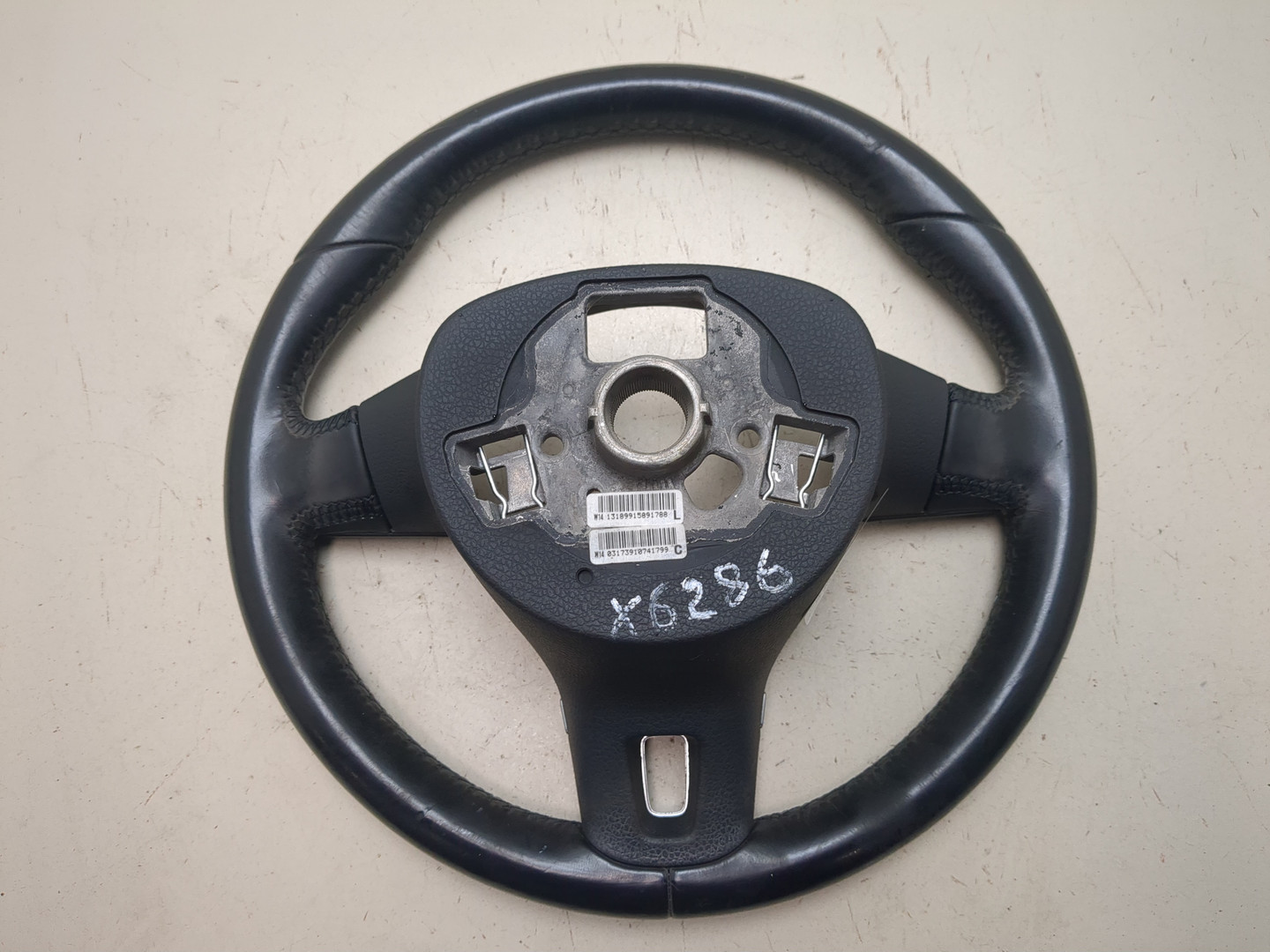 Рулевое колесо (руль)