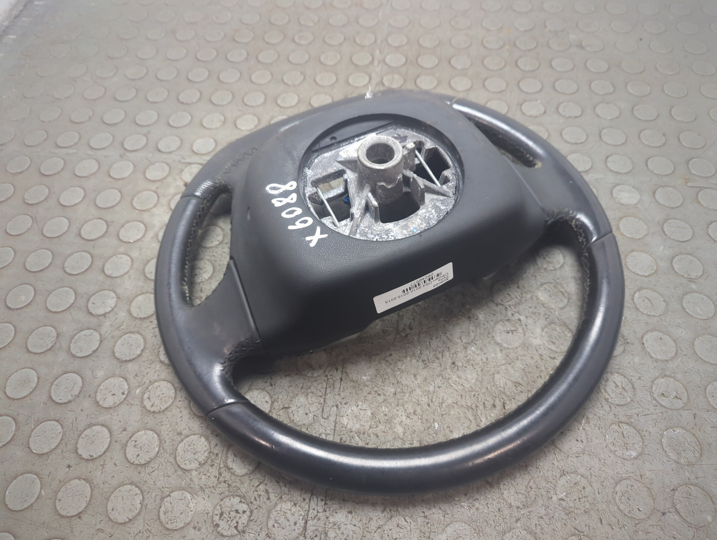 Рулевое колесо (руль)