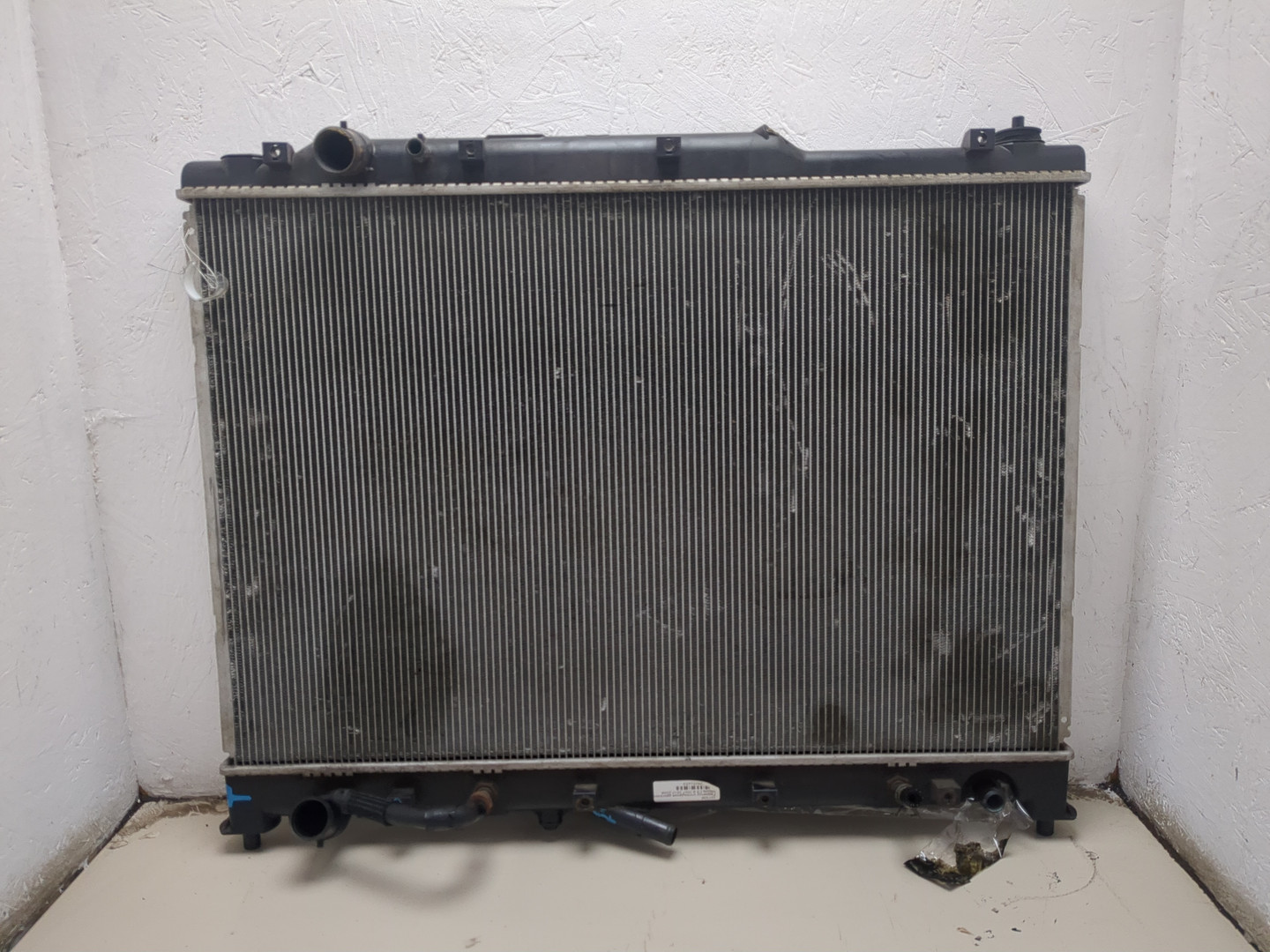 Радиатор охлаждения двигателя основной