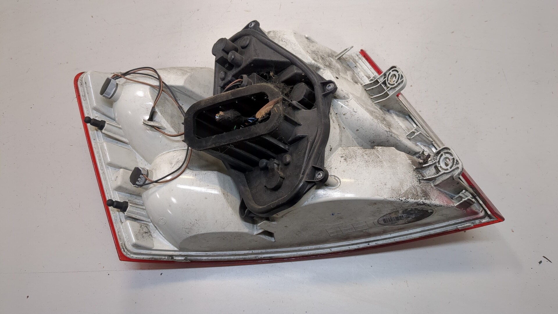 Фонарь задний правый