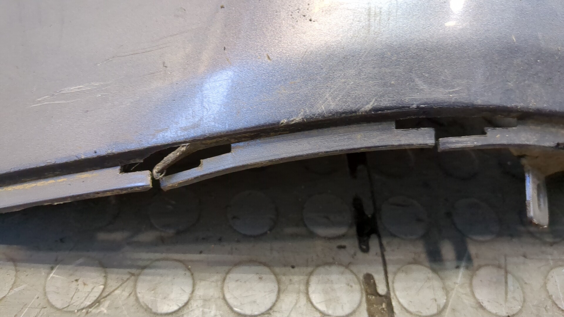 Накладка заднего бампера левая