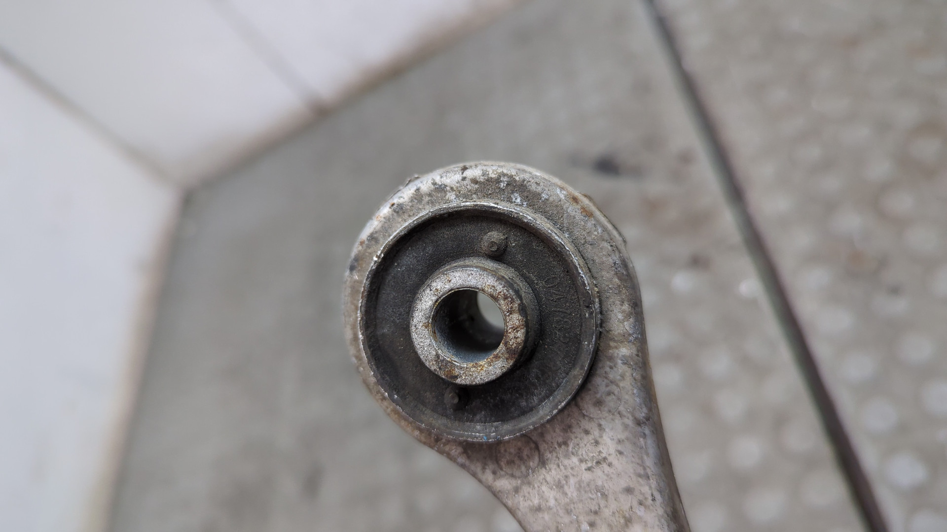 Рычаг задний