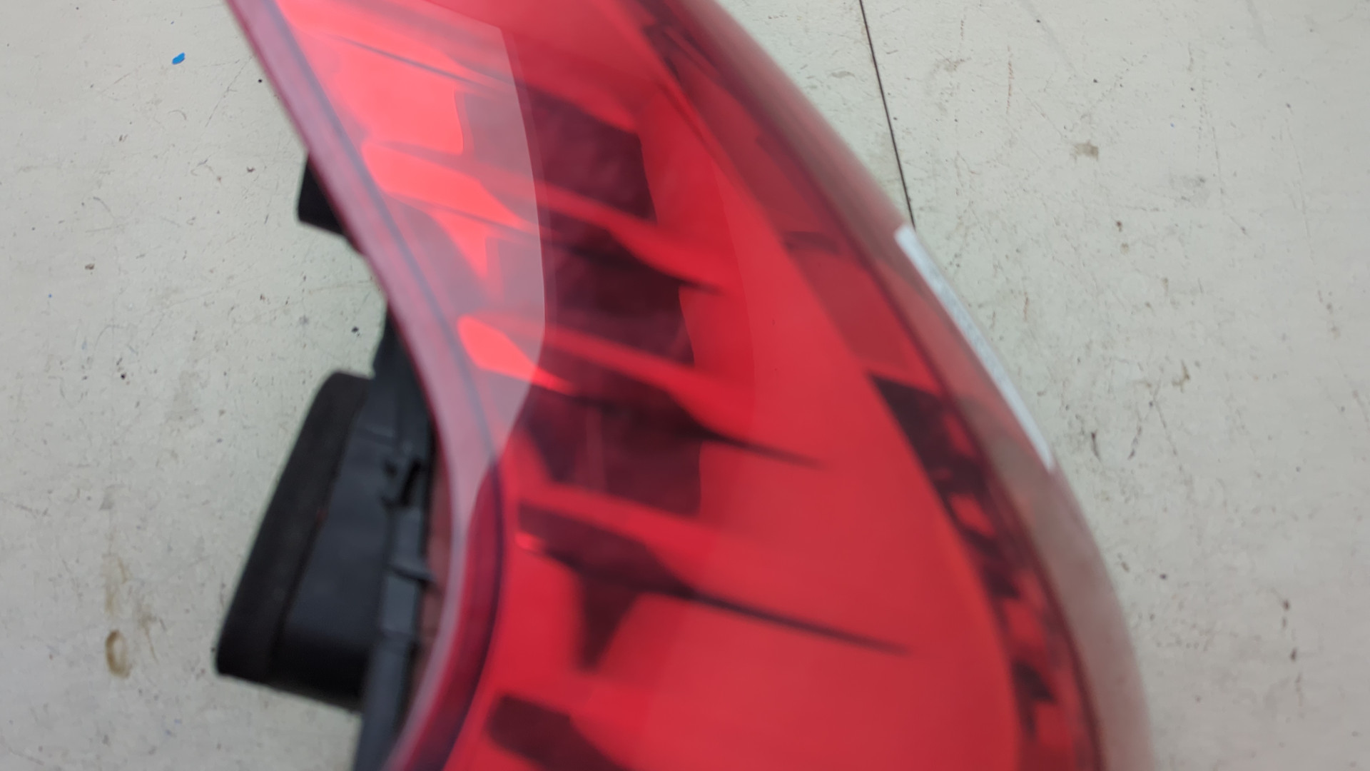 Фонарь задний левый