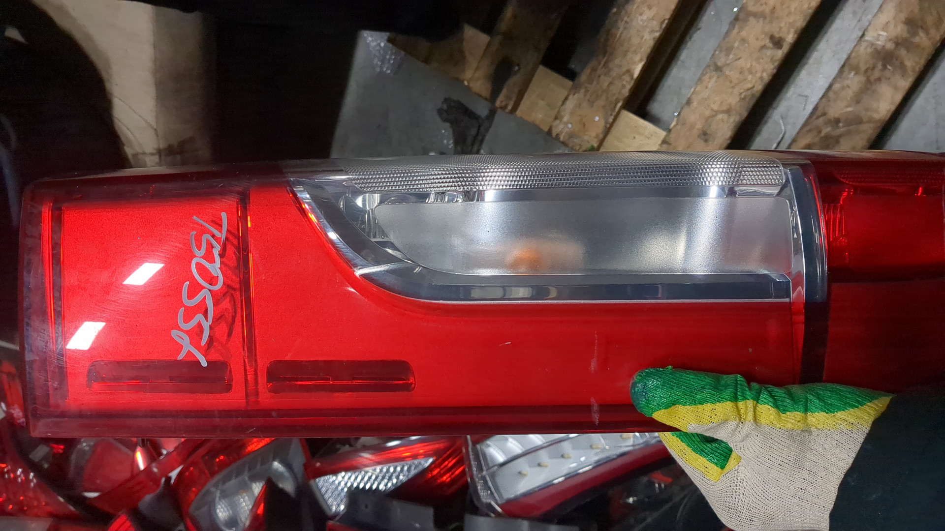 Фонарь задний правый