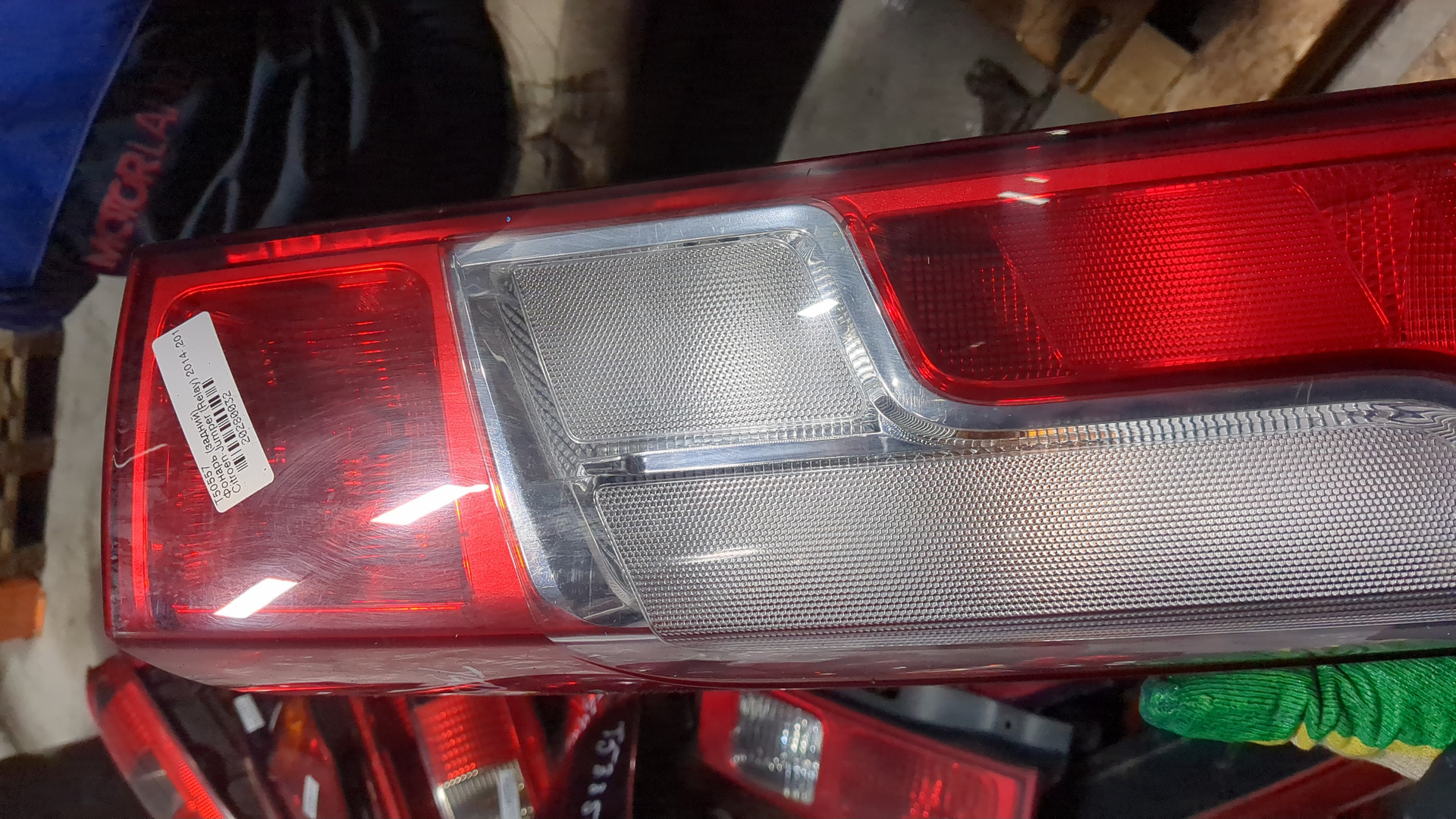 Фонарь задний правый