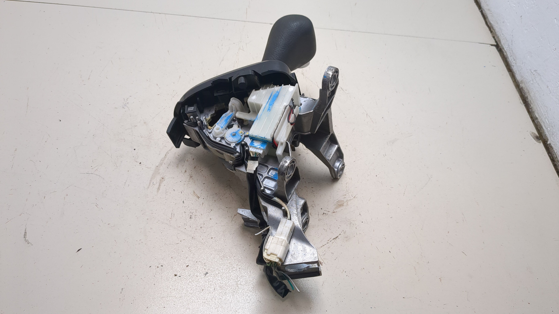 Кулиса МКПП / АКПП