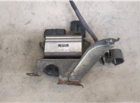  Блок управления топливным насосом Toyota Sequoia 2008- 20281685 #1