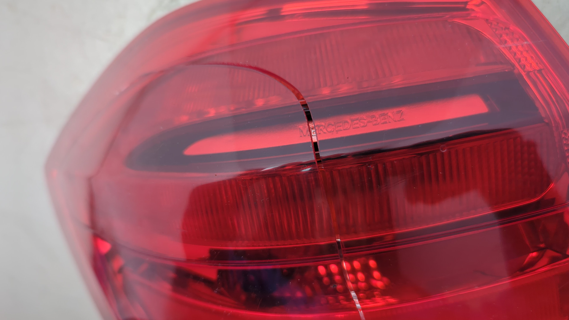 Фонарь задний левый