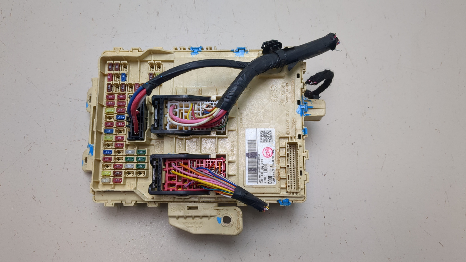 Блок предохранителей