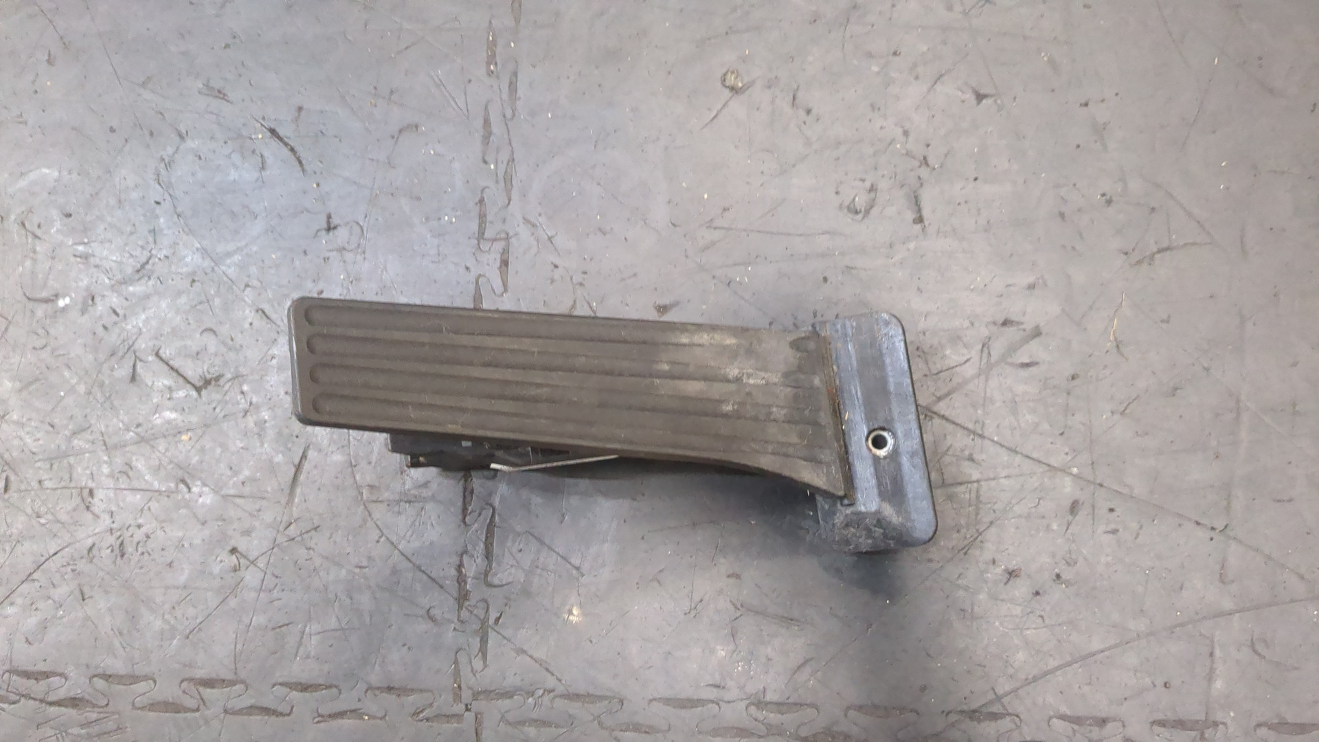 Педаль газа