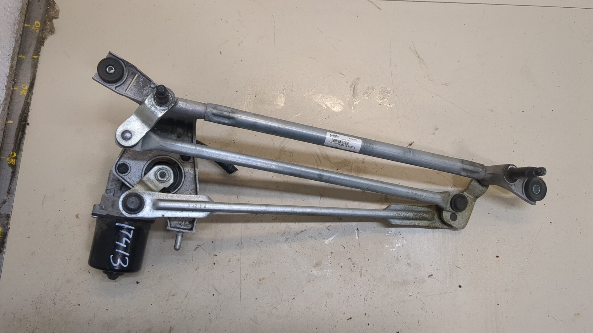 Трапеция стеклоочистителей