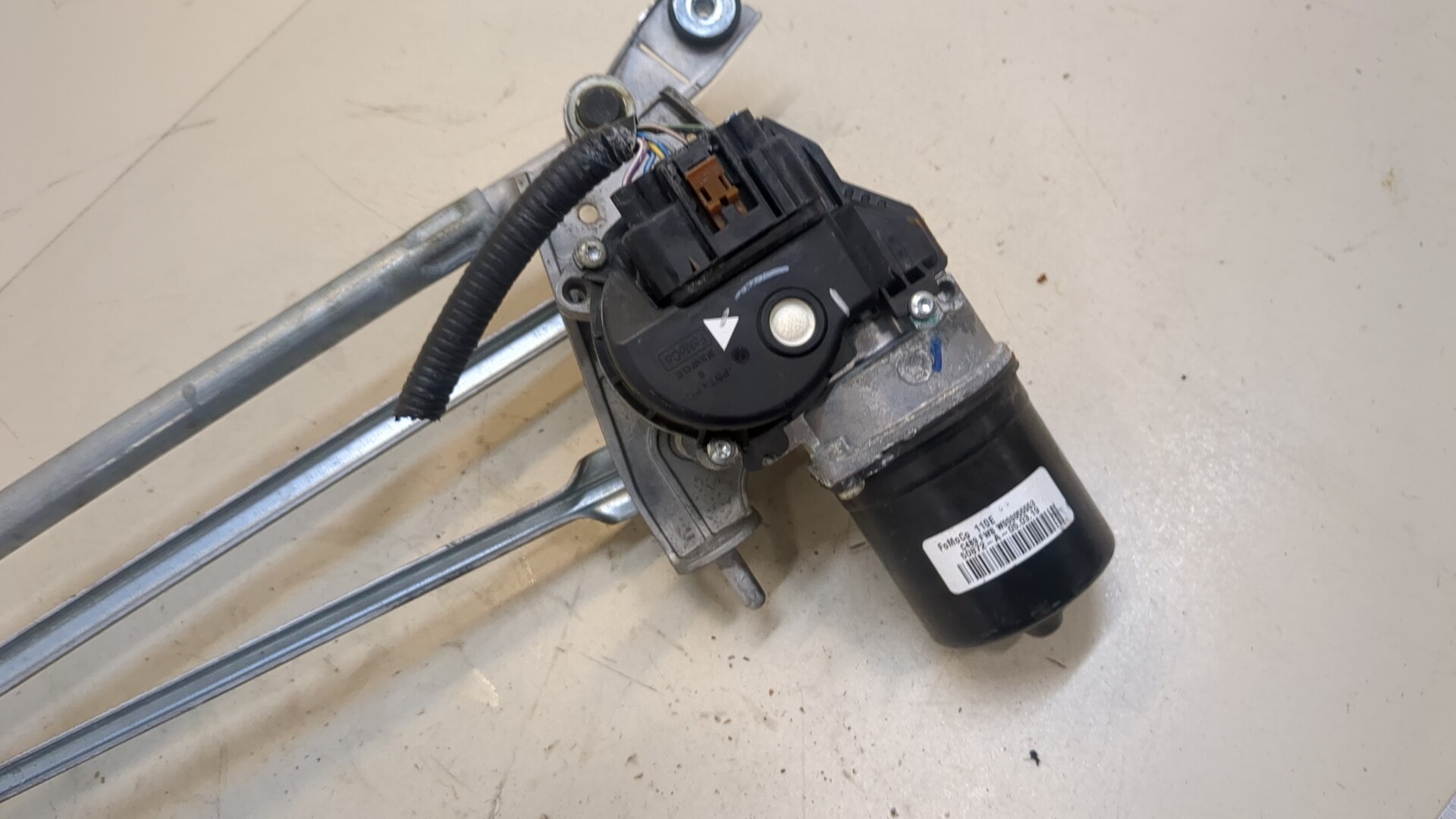 Трапеция стеклоочистителей