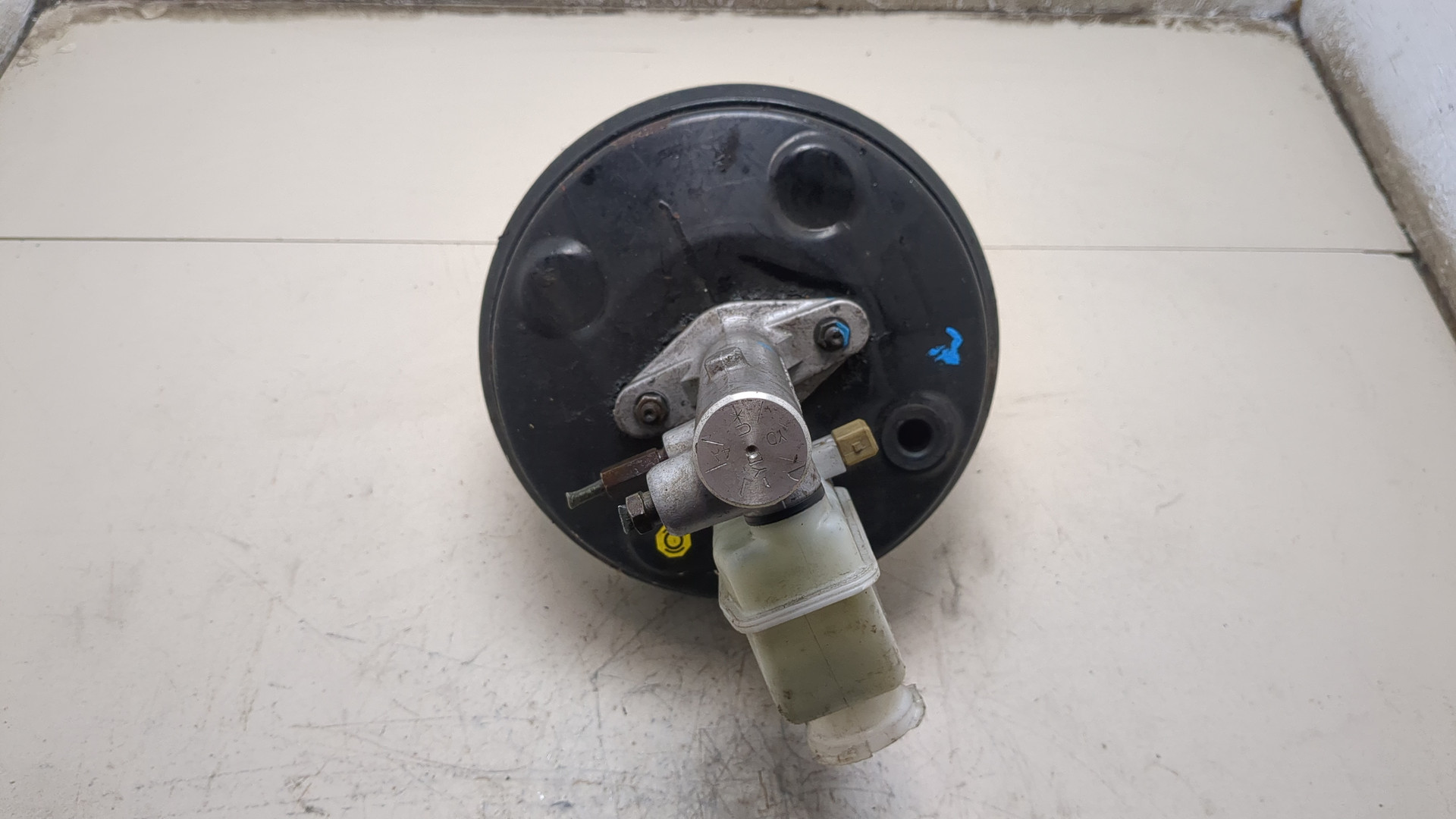 Цилиндр тормозной главный