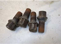  Болт колесный Mercedes E W211 2002-2009 20289607 #1
