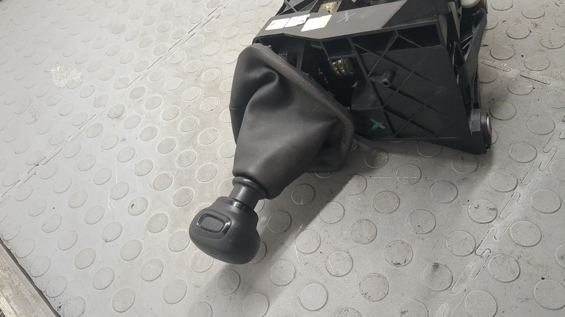 Кулиса МКПП / АКПП