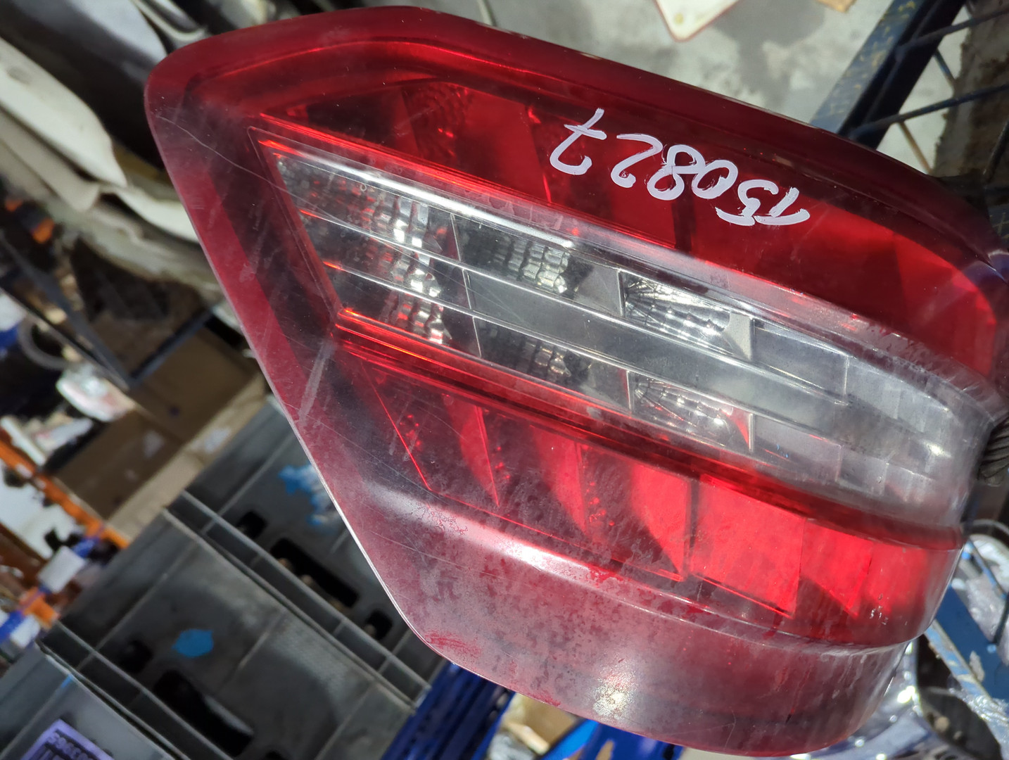 Фонарь задний левый