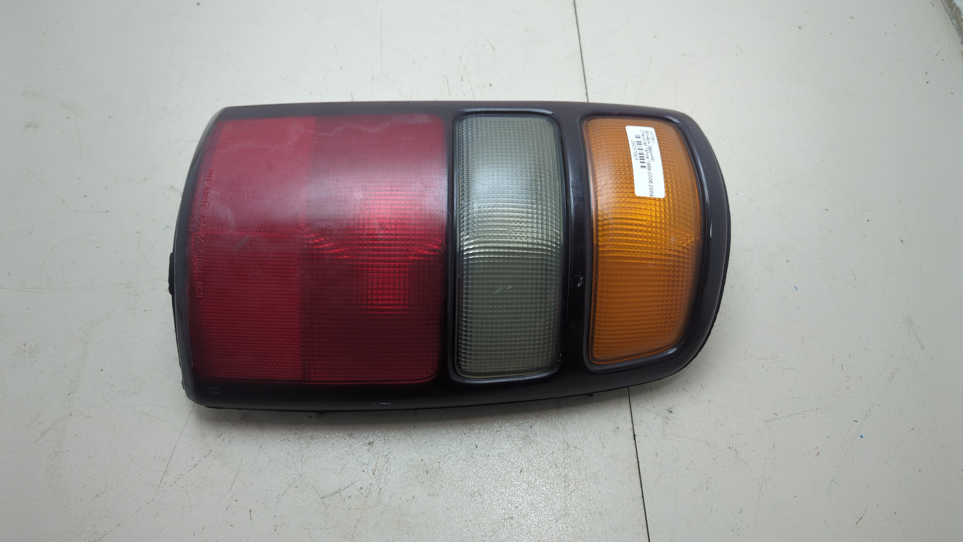 Фонарь задний правый